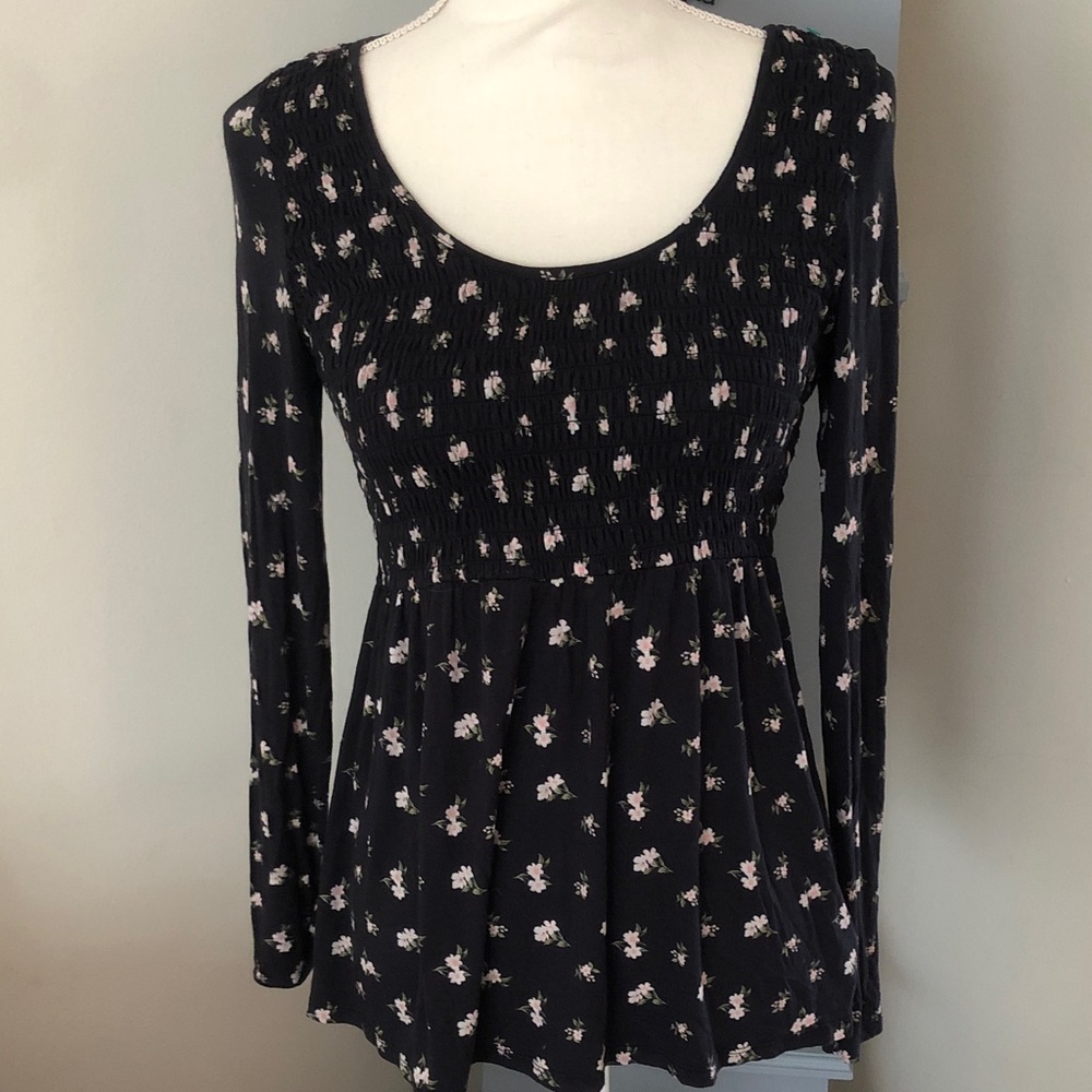 Women's navy Floral Long-Sleeve Smocked Babydoll Top